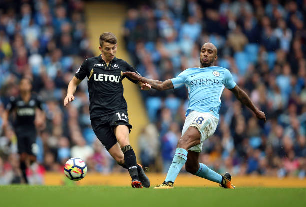 片以惊人的 片以惊人的